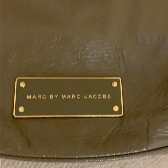 Marc by Marc Jacobs genuine leather  crossbody bag - Picture 5 of 9